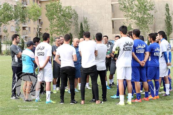 ورزشی ، فوتبال ، تمرین تیم فوتبال استقلال تهران ، 27 خرداد 1395 ،   ، عکاس : حسن فرهادی بختاجردی