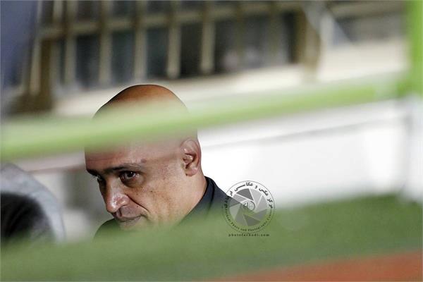 ورزشی ، فوتبال ، لیگ برتر ایران ، دوره هفدهم ، 29 شهریور 1396 ، استقلال 1 ذوب آهن 1 ،    علیرضا منصوریان