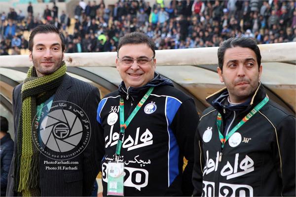 ورزشی ، فوتبال ،   لیگ برتر فوتبال ایران ، دوره پانزدهم ، 25 بهمن  1394 ، نفت تهران 1 استقلال تهران 1 ،  زرندی ، ستوده و قربانعلی پور  ، عکاس : حسن فرهادی بختاجردی