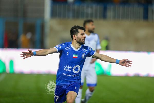 ورزشی - فوتبال - لیگ برتر ایران - فصل 1403-1402 - 3 اسفند 1402 - ملوان 1 استقلال 1 - عکاس : حسن فرهادی بختاجردی  -    شادی گل ماشاریپوف