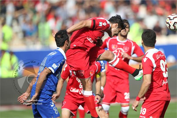 ورزشی ، فوتبال ، عکاس : حسن فرهادی بختاجردی ، لیگ برتر فوتبال ایران - دوره 14 - هفته 30 -  25 اردیبهشت 1394 - پرسپولیس 1  استقلال 0  ( دربی 80 ) -  علیرضا نور محمدی