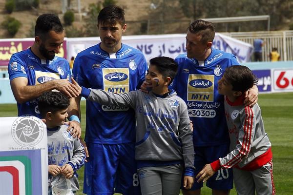 ورزشی ، فوتبال ، لیگ برتر ایران ، نفت تهران 1 استقلال تهران 2 ، 9 فروردین 1397 ،   شجاعیان و بویان و جباروف