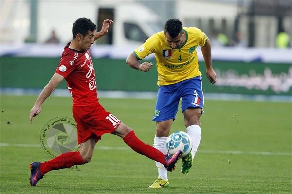 ورزشی ، فوتبال ، لیگ برتر ایران ، دوره شانزدهم ، پرسپولیس 1 صنعت نفت آبادان 0 ، 7 مهر 1395  ،  مجتبی مملشی و فرشاد احمد زاده