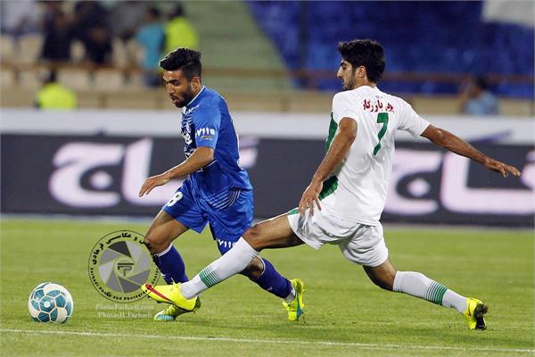 ورزشی ، فوتبال ، لیگ برتر ایران ، دوره شانزدهم ، هفته هفتم ، استقلال 2 ذوب آهن 1 ، 30 شهریور 1395 ،   فرشید اسماعیلی