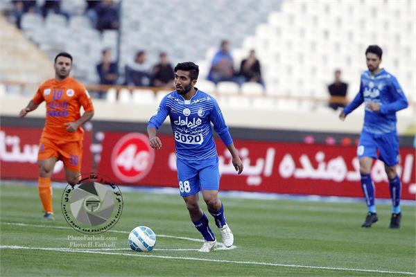 ورزشی ، فوتبال ، لیگ برتر فوتبال ایران ، دوره شانزدهم ، هفته نهم ، استقلال 2 سایپا 0 ، 30 مهر 1395 ،   فرشید اسماعیلی