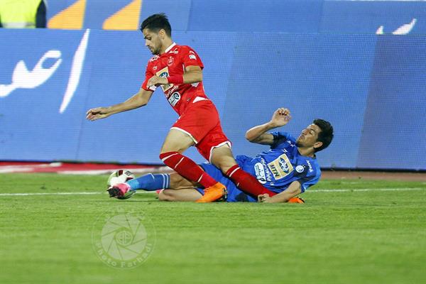 ورزشی ، فوتبال ، لیگ برتر ایران ، 5  مهر 1397 ، دربی 88  ، استقلال 0 پرسپولیس 0 ،   مرتضی تبریز و کمال کامیابی نیا