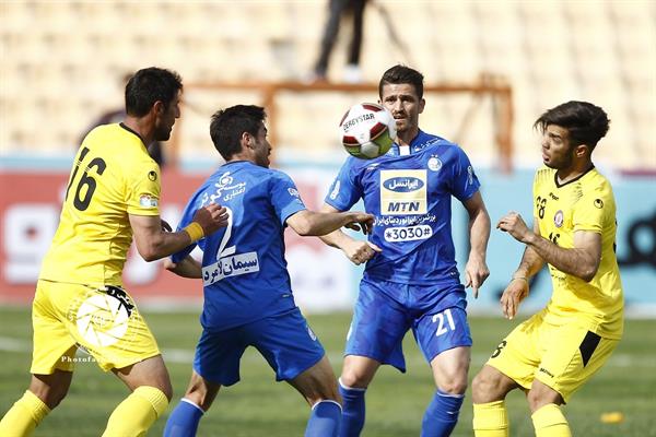 ورزشی ، فوتبال ، لیگ برتر ایران ، نفت تهران 1 استقلال تهران 2 ، 9 فروردین 1397 ،   وریا غفوری