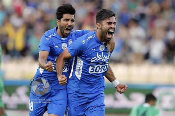 ورزشی ، فوتبال ، لیگ برتر ایران ، دوره شانزدهم ، هفته پنجم ، 21 شهریور 1395 ، استقلال 1 ماشین سازی 1 ،   شادی گل کاوه رضایی ، فرشید اسماعیلی  ، عکاس : حسن فرهادی بختاجردی