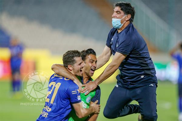 ورزشی ، فوتبال ، جام حذفی ایران ، فصل 1400-1399 ، 1400/05/13 ، استقلال 2 گل گهر سیرجان 1  ، شادی وریا غفوری و فرهاد مجیدی
