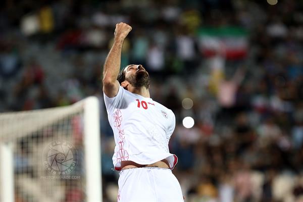 ورزشی ، فوتبال ، مقدماتی جام جهانی قطر 2022 ، 18 مهر 1398 ، ایران 14 کامبوج 0 ،   شادی گل کریم انصاری فر